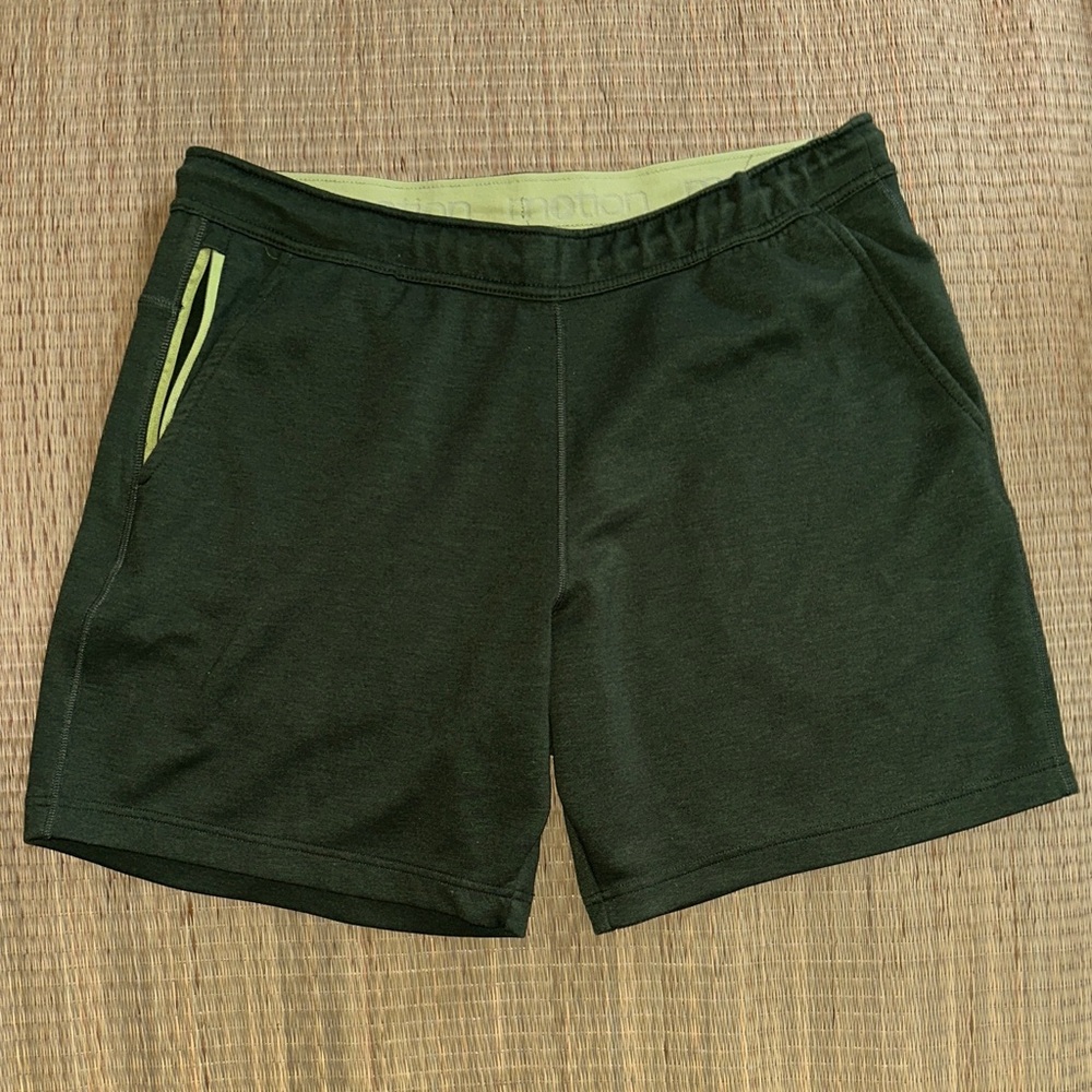 Motion Men's Athletic Shorts XL